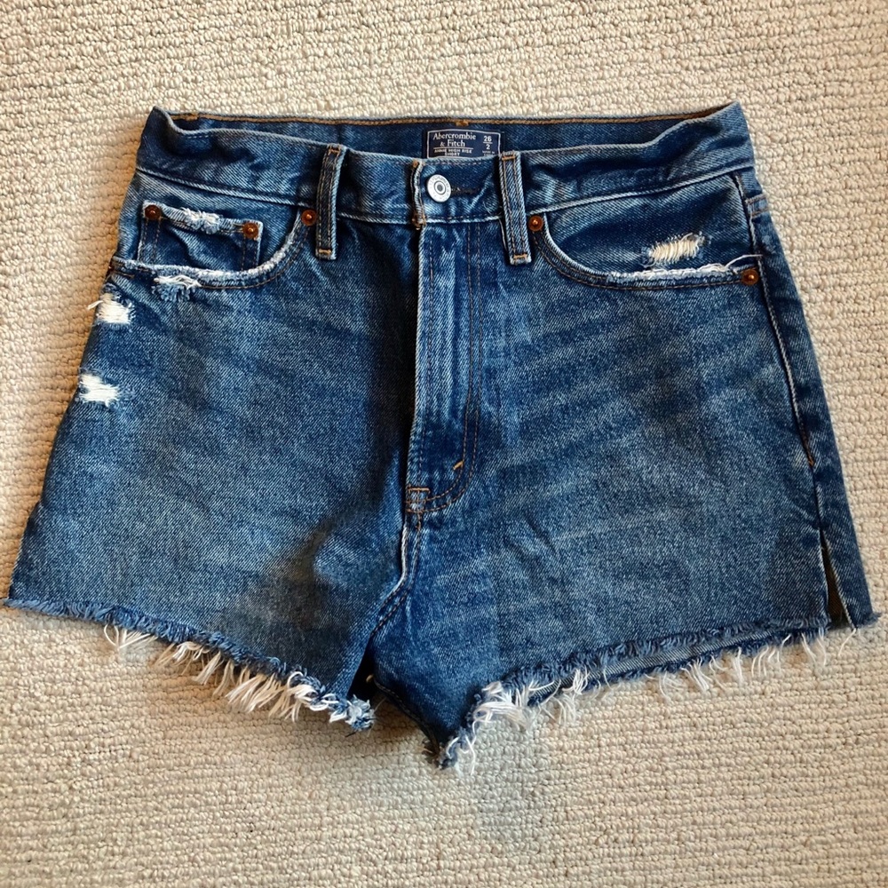 American Eagle Annie High Rise Shorts
